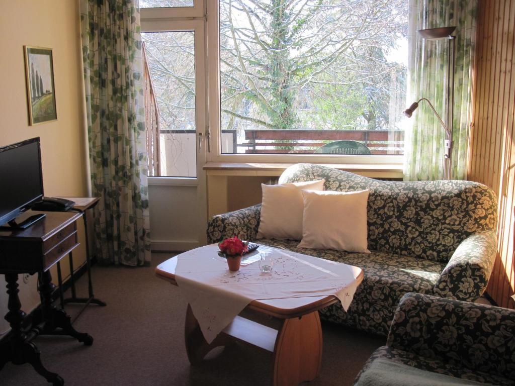 Hotel-Cafe "Schauinsland" Horn-Bad Meinberg Cameră foto