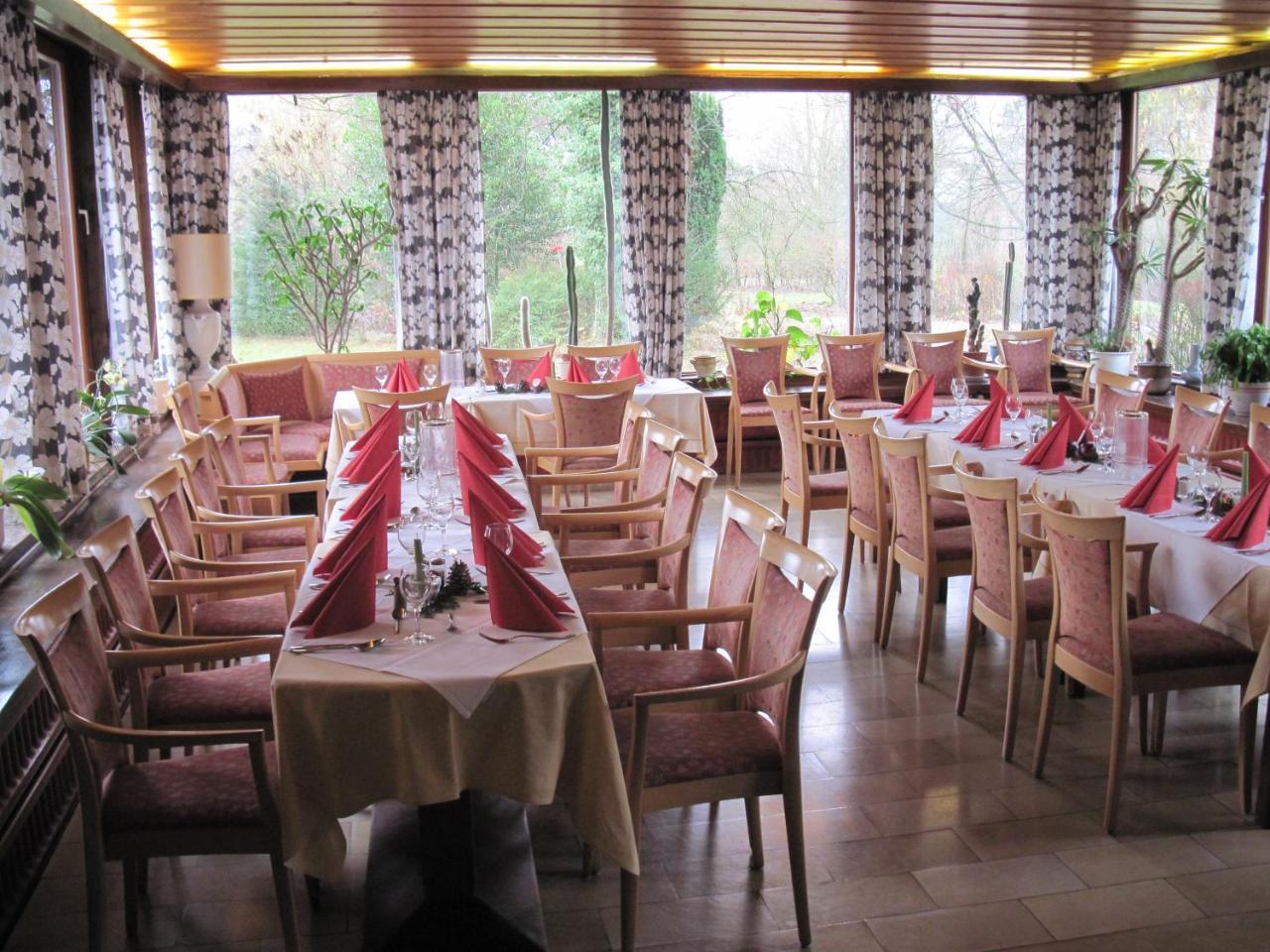 Hotel-Cafe "Schauinsland" Horn-Bad Meinberg Exterior foto